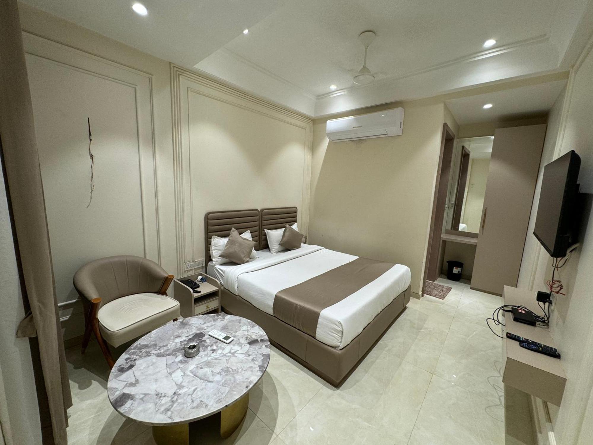 Hotel Fortune Inn Bhopal Buitenkant foto