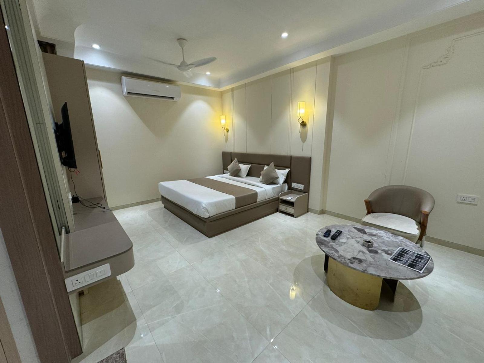 Hotel Fortune Inn Bhopal Buitenkant foto